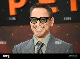 Downey jr hi-res stock photography and images