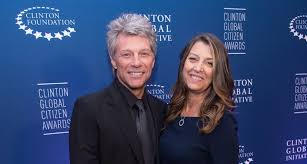 Millie bobby brown and bon jovi's son, jake bongiovi, made their public debut as a couple thursday, affectionately holding hands while strolling around new. Things You Might Not Know About Jon Bon Jovi And Dorothea Hurley S Relationship Fame10