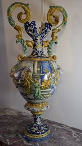 Large Italian Majolica Vase Decoration And Objects Of Faience Italian Majolica Vases Decor Majolica