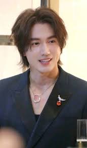 Hello belove fans just wanna use this great opportunity to say a big thanks  to you for all your support all through I really appreciate... God bless  you ❤️❤️❤️❤️keep sending your messages