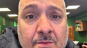 Už žádný princ. Andrew přišel o titul, král mu vezme i střechu nad hlavou