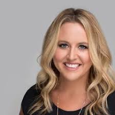 Emily Nester's Instagram, Twitter & Facebook