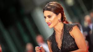 If you have good quality pics of penelope cruz, you can add them to forum. Penelope Cruz Redet Uber Ihren Neuen Film Offenes Geheimnis