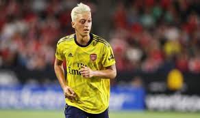 Blond first appeared in english around 1481 and was later reintroduced in the 17th century; Arsenal Star Mesut Ozil Reveals Real Reason For New Blonde Hair Look And Future Plans Football Sport Express Co Uk