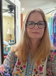 Hairstyle to hide fuller face and chin?