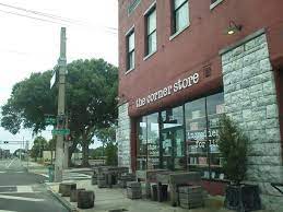 The Corner Store Plant City Florida And Linda S Crab Shack Is Right Across The Street Plant City Florida Florida City