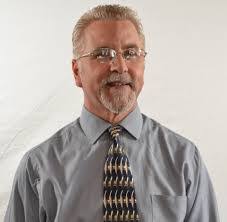 Daniel Schnitzer's Instagram, Twitter & Facebook