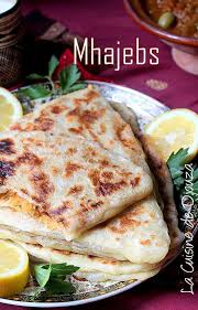 Mhadjeb Recette De Mhajeb Facile Triangulaire Recette Recettes De Cuisine Cuisine Recette