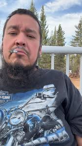 Chuck Kennedy (@chuckdirt)