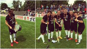 Der greifswalder fc spielt gegen bundesligist fc augsburg. Braun Und Sechstligist Villingen Sensation Gegen Schalke Schaffen Dfb Deutscher Fussball Bund E V