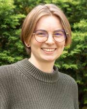 Grace Brazell's Instagram, Twitter & Facebook