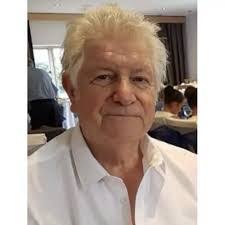 Carmel Piper's Instagram, Twitter & Facebook