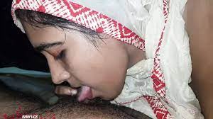 Indian Muslim girl with Hijab deepthroats big dick, best ever | xHamster