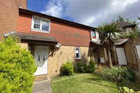 We did not find results for: 2 Bedroom House To Rent Dundonald Close Southampton Hampshire So19 1 000pcm