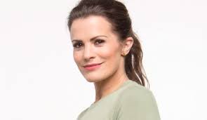 Young & Restless: Will Lauren Force Sally and Summer to Work Together?