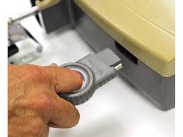 Hopkins 39495 Brakebuddy Classic Ii Towed Vehicle Braking System