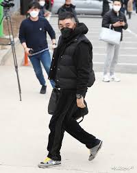 Maybe you would like to learn more about one of these? Seungri Enlists In The Military Soompi