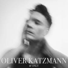 Summer Fry's Instagram, Twitter & Facebook