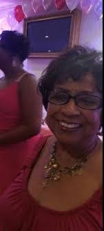 Daisy Thompson's Instagram, Twitter & Facebook