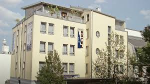 The company has also embarked on an aggressive international expansion plan in vietnam, brunei, hongkong, singapore, macau, malaysia, us, canada, saudi arabia, uae. Senator Hotel Frankfurt Zentral Im Herzen Frankfurt