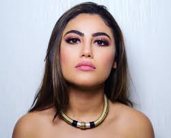 Look at me when i look at you. ・・・ Photography @mokhtarchahine Model  @tamara.alfadl Makeup #inashammoud #makeup #makeuplover #makeupartist  #makeupaddict #mua #makeupartist #bridalmakeup #photography #beauty  #beautiful #model #picoftheday #instagood ...