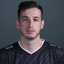 Contact dejan kulusevski on messenger. Gamer Kenny Schrub Biography Salary Earnings Net Worth Married Relationship Girlfriend Affair Age Height Family Nationality