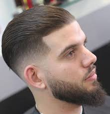 1001 Idees Coiffure Homme Tendance 2018 Un Degrade D Idees Coiffure Homme Coiffure Homme Tendance Coiffure Homme Barbu