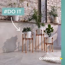 Un Diy Qui A La Main Verte Realisez Vous Meme Des Portes Plantes Super Tendance Avec Quelques Raccords En Cuivre Et De Video Diy Objet Deco Diy Deco Idees De Decor
