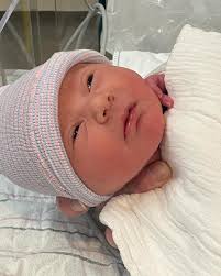 Mackenzie Francis (@knezie_) • Instagram photos and videos