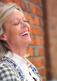 WIR BAUEN AUF VERTRAUEN