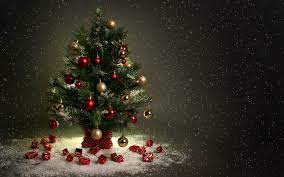 Beautiful Christmas Tree Hd Wallpapers Free Download Tree Pictures Full Hd Christmas Tree Images Free Christmas Wallpaper Downloads Merry Christmas Wallpaper