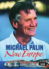 New Europe : Palin, Michael, Pao, Basil: Amazon.de: Bücher