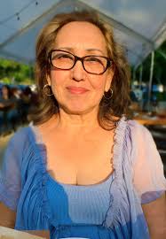 Rosa Pleitez's Instagram, Twitter & Facebook