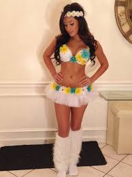 The time to reunite under the electric sky is almost upon us (a whole month earlier than usual)! Rave Party Outfit Ideas Outfit Ideas Hq