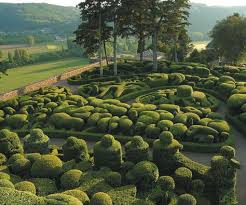 Jardins De Marqueyssac Le Bugue Perigord Jardins Au Cœur Du Perigord Noir Le Site Classe De 22 Hectares Jardin De Topiaires Jardins Suspendus Jardin Public