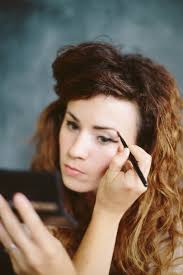 natural eyebrow routine — Liz Morrow