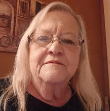 I think about this story every year around this time when my dogwood tree  blooms!!! ♥