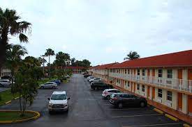 413 likes · 4 talking about this · 4,768 were here. Desayuno Humm Picture Of Fairway Inn Florida City Tripadvisor