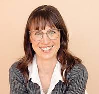 Caitlin Harmon's Instagram, Twitter & Facebook