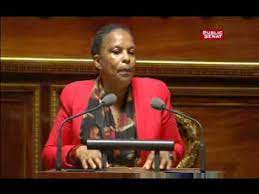 Christiane taubira, en déplacement à lyon, n'a pas caché sa joie suite à la validation de la loi de mariage pour tous par le conseil maintenant que la décision est tombée, le président de la république va pouvoir promulguer le texte, et le reste peut suivre, a précisé christiane taubira. Mariage Pour Tous Discours De Christiane Taubira Au Senat Youtube