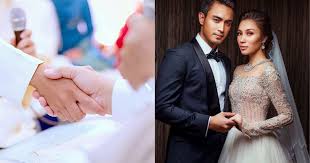 Pada hari tersebut, pengantin lelaki akan mengenakan baju melayu berwarna cerah (biasanya putih atau cream) dan majlis diadakan menyerupai majlis. Penting Sangat Ke Lafaz Sekali Akad Ni Netizen Anggap Ia Buli Terhadap Pengantin Lelaki Fokus Cari Infonet