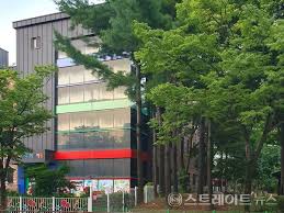 분양 현장] 대로 2회 횡단 초등학교 통학 입지 'e편한세상 원주 프리모원' < 건설부동산 < 경제 < 기사본문 - 스트레이트뉴스