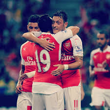 Arsenal menajeri mikel arteta, mesut özil'in son durumu hakkında konuştu. Mesut Ozil On Twitter All The Best To You In Your Future 19scazorla Sad To See You Go Amigo Graciassanti Oohsaaantiiicazooorlaa