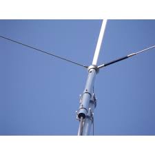 When i removed the radome it was obvious that the lower coupling capacitors had become damaged and there was a fractured solder joint. Diamond V 2000 Antenna Tribanda Da Base 50 144 430 Mhz