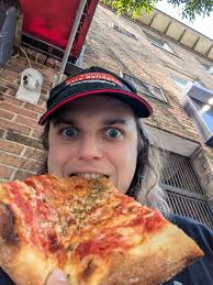 COLORADO BOUND!! ✈️ The past few days we have spent in the Hamptons and new  York city. Mostly eating, drinking, and for ant, smoking...🌿 Thanks to  Jude for taking us to some