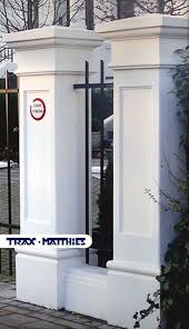 Zaunpfeiler Torpfeiler Zaunsaulen Aus Beton Trax Matthies Holzzaun Vorgarten Zaun Ideen Zaun