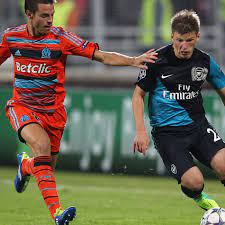 I am really proud (to lead the team out) but we want to win it. Report Chelsea And Marseille Agree On A Fee For Azpilicueta We Ain T Got No History