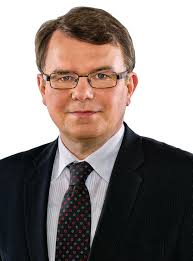 A 4342 • „Tourismusabgabe“ gescheitert 273 • Bürger gründen Theaterstiftung  275 • Meldungen 276 • Aus der Gemeinn