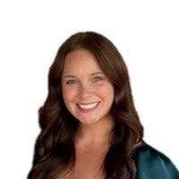 Shelby Dunn's Instagram, Twitter & Facebook