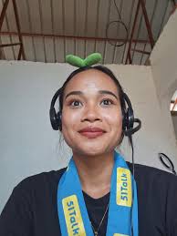 Kid Shouting at Mrt Station